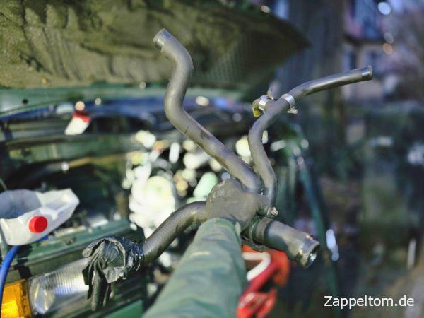 Ausbau der Kühlwasserspinne im Mercedes 711D