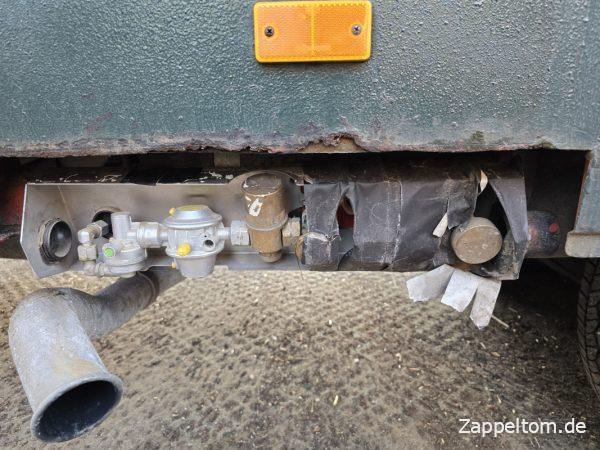 Fahren ohne Abdeckung des Gaskastens