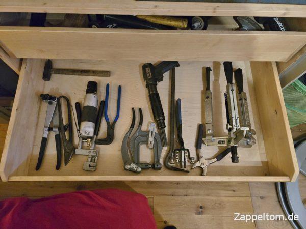 Folterwerkzeug im Schlafzimmer