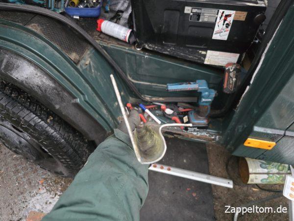 Reparaturblech für den durchgerosteten Einstieg Mercedes T2N