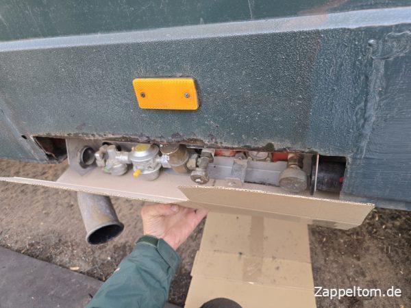 Schablone für die Abdeckung des Gaskastens bauen