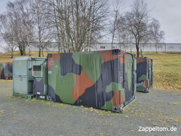 Verkauf von Zeppelin-Sheltern der Bundeswehr mit Träger