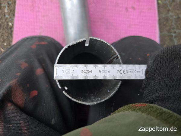 75 mm Durchmesser Endrohr am Mercedes 711D