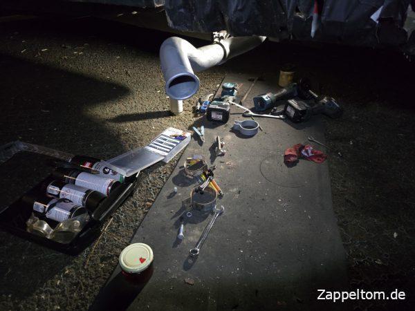 Fertig montiertes Endrohr am Mercedes 711D