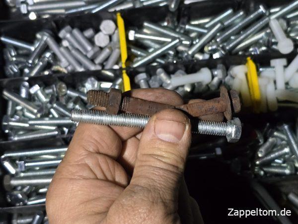 Standardschraube M8 für die Klemmschraube am Endtopf