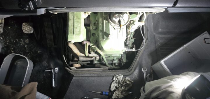 Suche nach der Dieselundichtigkeit am Zylinderkopf meines OM364A