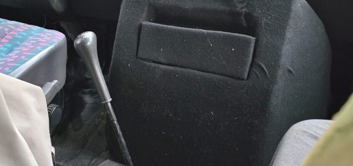 Gedämmte und mit Filz verkleidete innere Motorabdeckung