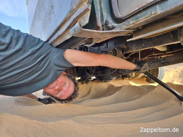 Im Mercedes 711D durch die Sahara zum Tembaine