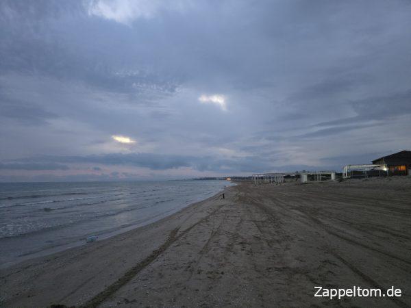Plage de Gammarth vor Sonnenaufgang