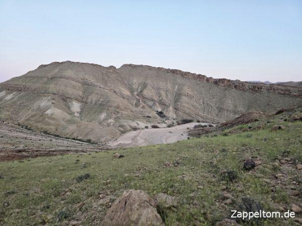 Breites trockental unterhalb der Schlucht von Mides
