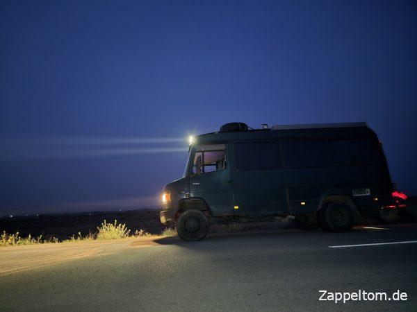 Einstellung der zusätzlichen LED-Fernscheinwerfer am Mercedes 711D