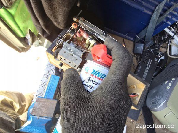 Reparatur der Senderverstellung am Radio