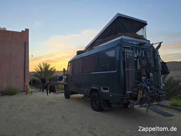 Sonnenaufgang am Mides Family Resto