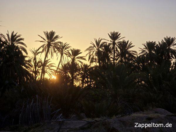Sonnenaufgang in der Bergoase Mides
