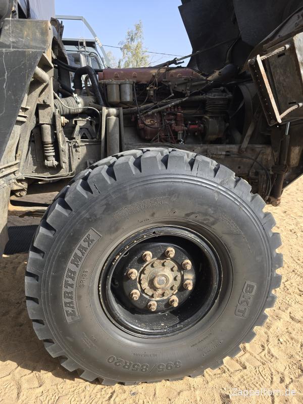 Wartung am Steyr 12M18