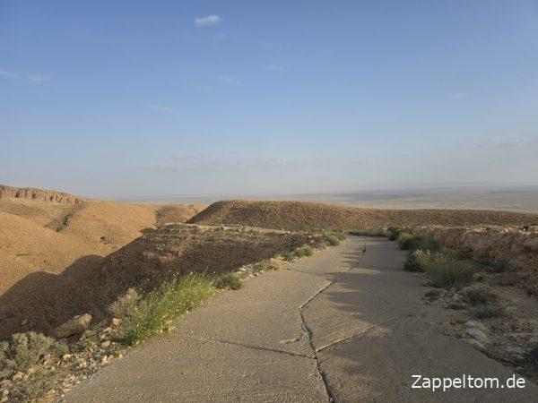 Zustand der Rommelpiste aus Betonplatten