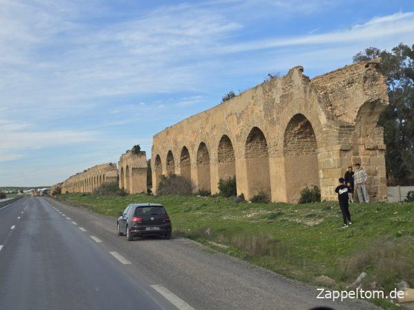 Aqueduc Uthina an der RN 3 bei Mohammedia Aqueduc Uthina an der RN 3 bei Mohammedia