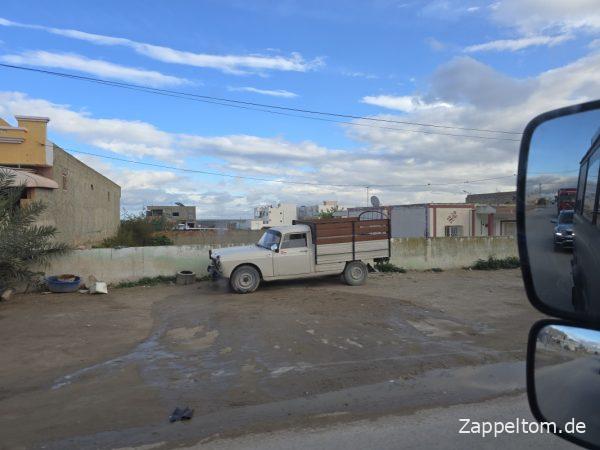 Peugeot 404 Pickup bei Kairouan Peugeot 404 Pickup bei Kairouan