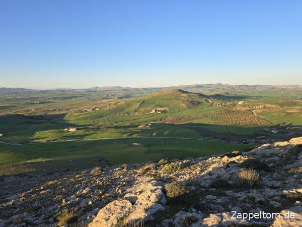 Schönes Bergland bei Ain Eddisa östlich von Maktar Schönes Bergland bei Ain Eddisa östlich von Maktar