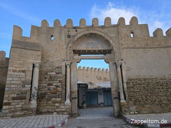 Stadttor Bab Tunis in die Medina Kairouan Stadttor Bab Tunis in die Medina Kairouan