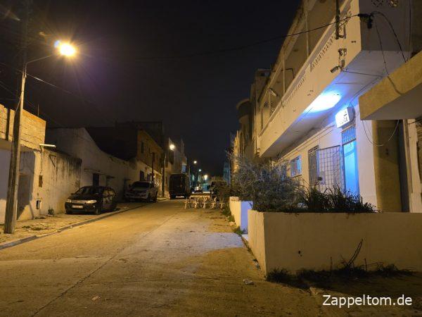 Stellplatz vor der Polizeistation Maktar
