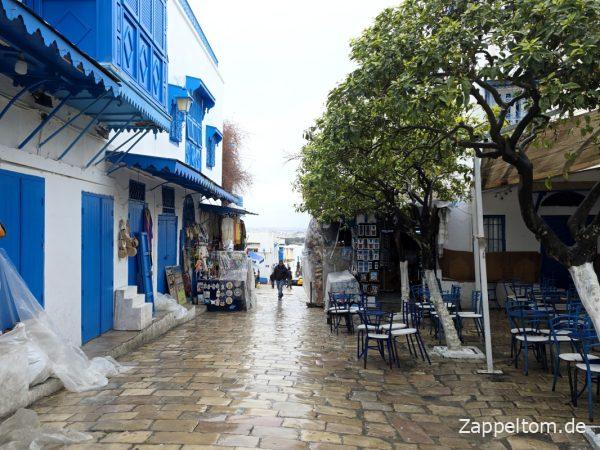 Regen in der blau-weißen Künstlerkolonie Sidi Bou Saïd Regen in der blau-weißen Künstlerkolonie Sidi Bou Saïd